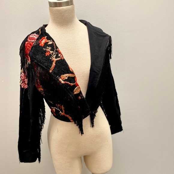“Fringe and roses” jacket - Picture 5 of 12